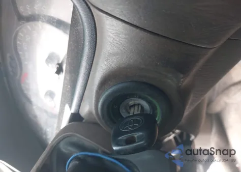 2002 Toyota Sequoia Sr5 V8 z USA, uszkodzony, nr VIN 5TDZT34A22S092165